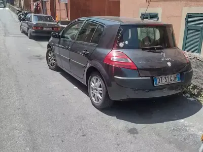 Usata Renault Mégane 106 CV (77 kW) 2009 Nero Berlina