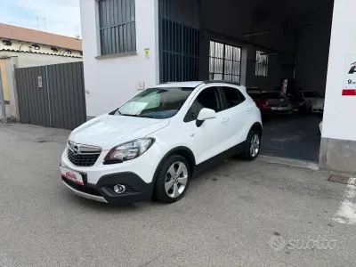 Begagnad Opel Mokka Cosmo 140 HK (102 kW) 2014 Vit SUV