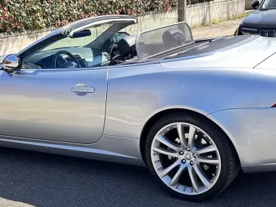 Usata Jaguar XK 258 CV (189 kW) 2009 Grigio Cabrio