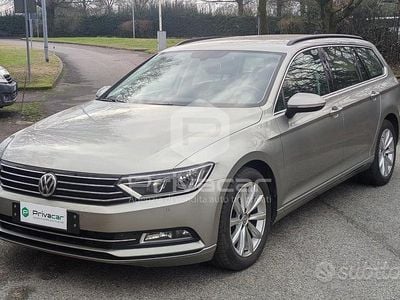 Usata VW Passat Business 120 CV (88 kW) 2015 Grigio Station wagon
