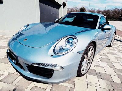 Porsche 911 Carrera