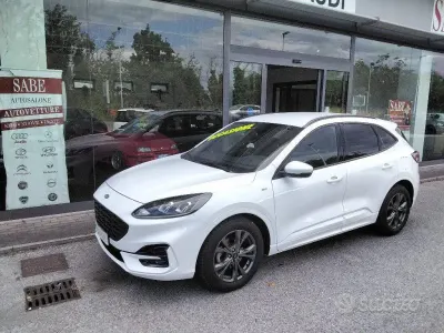Usata Ford Kuga ST-Line 120 CV (88 kW) 2022 Bianco SUV
