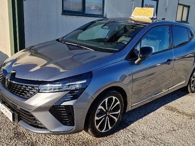 Usata Renault Clio V Techno 90 CV (66 kW) 2025 Grigio scuro