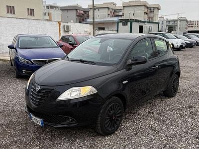 Usata Lancia Ypsilon 69 CV (50 kW) 2014 Utilitaria