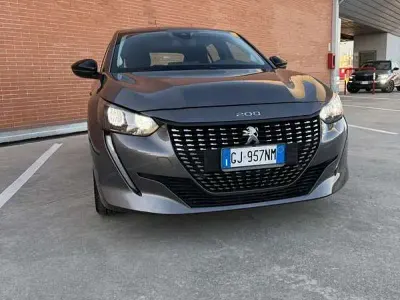Begagnad Peugeot 208