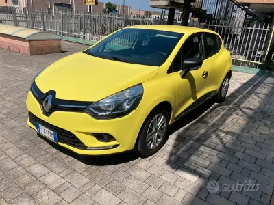 Usata Renault Clio IV 75 CV (55 kW) 2019 Giallo Berlina