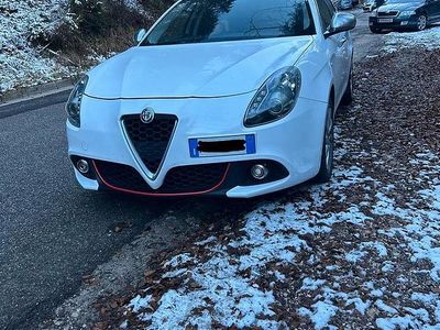 Usata Alfa Romeo Giulietta 120 CV (88 kW) 2016 Bianco Berlina