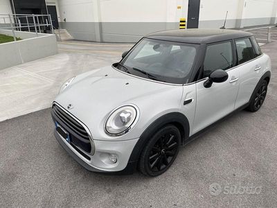 Usata Mini Cooper D 115 CV (84 kW) 2016 Grigio Utilitaria