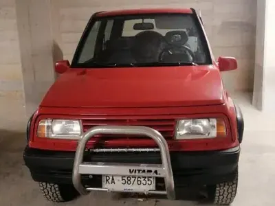 Usata Suzuki Vitara 75 CV (55 kW) 1993 Rosso SUV