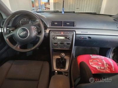 Occasion Audi A4 131 PK (96 kW) 2003 Grijs Stationwagen
