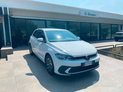 Usata VW Polo 80 CV (58 kW) 2021 Bianco Utilitaria