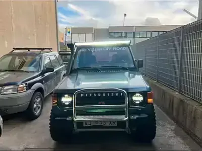 Usata Mitsubishi Pajero 1987 Blu SUV