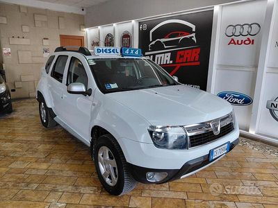 Usata Dacia Duster Lauréate 90 CV (66 kW) 2012 Bianco Station wagon
