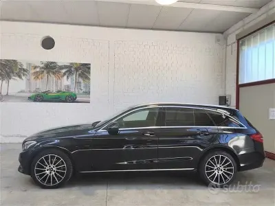 Usata Mercedes C220 170 CV (125 kW) 2015 Nero Station wagon