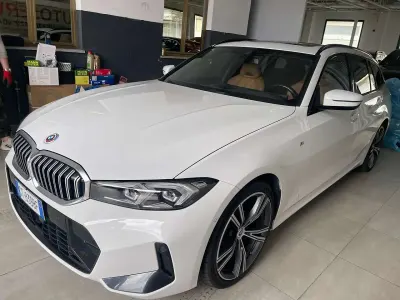Begagnad BMW 320 M Sport 190 HK (139 kW) 2022 Vit Kombi