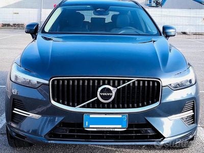 Usata Volvo XC60 Momentum 197 CV (144 kW) 2022 Blu SUV