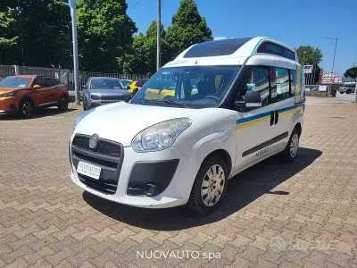 Usata Fiat Doblò Dynamic 90 CV (66 kW) 2012 Bianco Monovolume