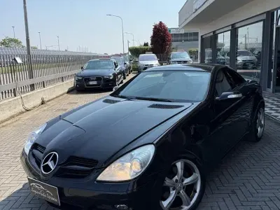 Usata Mercedes SLK200 163 CV (119 kW) 2005 Nero Cabrio