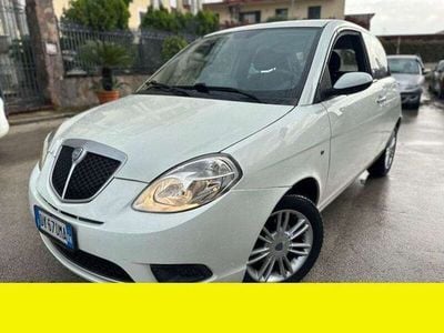 Usata Lancia Ypsilon 77 CV (56 kW) 2009 Bianco Utilitaria