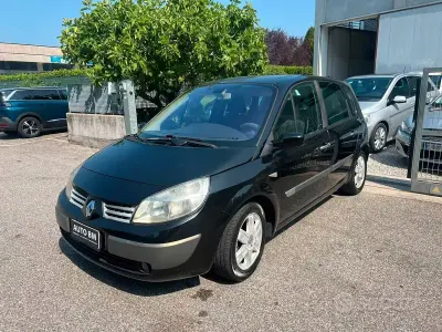 Usata Renault Scénic III XMOD 110 CV (80 kW) 2009 Nero Monovolume