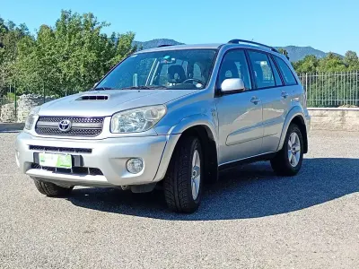 Usata Toyota RAV4 Sol 116 CV (85 kW) 2003 Grigio SUV