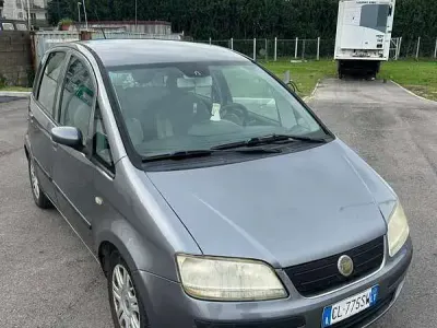 Usata Fiat Idea Active 95 CV (69 kW) 2004 Monovolume