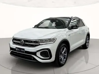 Usata VW T-Roc Style 150 CV (110 kW) 2024 Pure white nero SUV