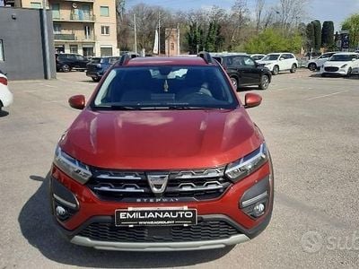 Brugt Dacia Sandero Acces 101 HK (74 kW) 2022 Rød Sedan