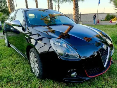 Usata Alfa Romeo Giulietta Exclusive 120 CV (88 kW) 2016 Utilitaria