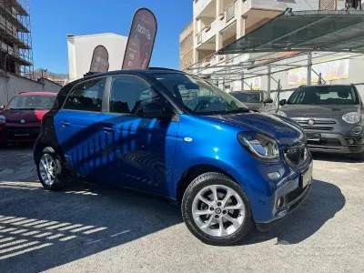 Usata Smart ForFour Passion 71 CV (52 kW) 2015 Blu Utilitaria