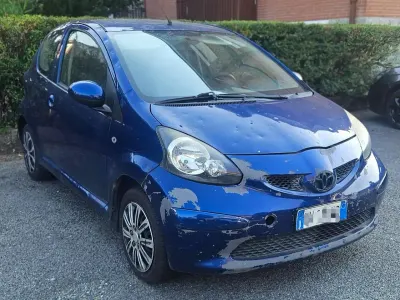 Usata Toyota Aygo 68 CV (50 kW) 2008 Blu/azzurro Utilitaria