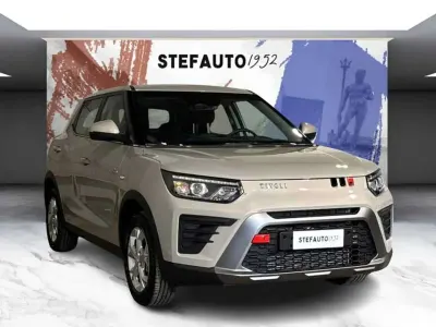 Nuova KGM Tivoli 135 CV (99 kW) 2026 Latte greige SUV