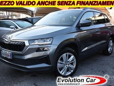 Usata Skoda Karoq Executive 116 CV (85 kW) 2024 Grigio metallizzato SUV
