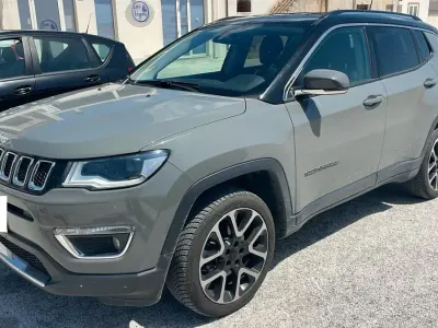 Usata Jeep Compass Limited 140 CV (102 kW) 2020 Nero SUV