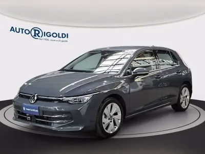 Usata VW Golf VIII Style 150 CV (110 kW) 2025 Dolphin grey metallizzato Berlina