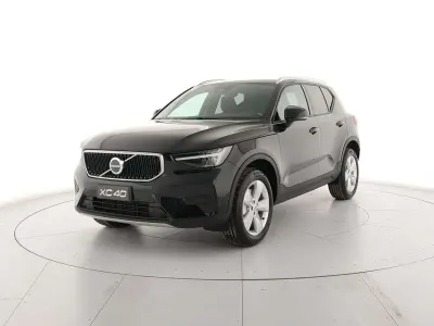 Nuova Volvo XC40 Core 163 CV (119 kW) 2026 Nero SUV