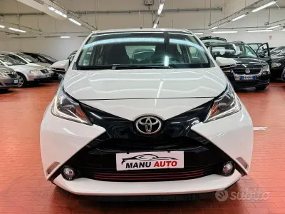 Usata Toyota Aygo 69 CV (50 kW) 2017 Bianco Utilitaria
