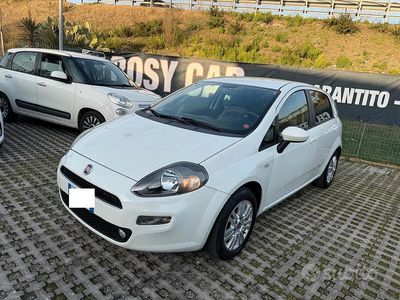 Bianco Usata 2013 Fiat Punto Lounge Berlina | 4200 € (Ottimo prezzo)