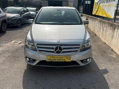 Gebraucht Mercedes B180 Premium 109 PS (80 kW) 2014 Grau Van / Kleinbus