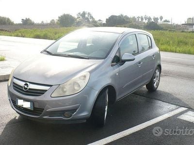 Usata Opel Agila 80 CV (58 kW) 2007 Grigio Berlina