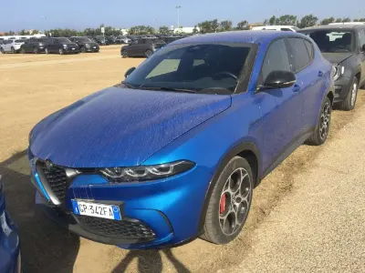Usata Alfa Romeo Tonale Veloce 160 CV (117 kW) 2023 Blu/azzurro SUV