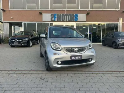 Begagnad Smart ForTwo Cabrio 90 HK (66 kW) 2017 Silver Cab