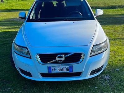Usata Volvo V50 109 CV (80 kW) 2011 Bianco Station wagon