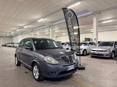 Usata Lancia Ypsilon 59 CV (43 kW) 2008 Grigio Utilitaria