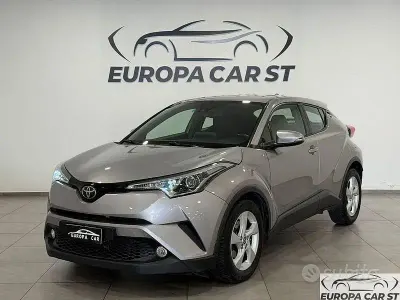 Usata Toyota C-HR Active 116 CV (85 kW) 2017 Grigio SUV