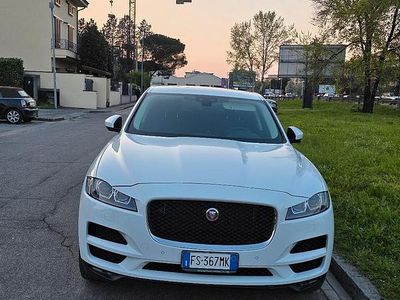 Usata Jaguar F-Pace 250 CV (183 kW) 2018 Bianco SUV