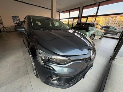 Usata Renault Clio V Business 91 CV (66 kW) 2021 Gray Berlina
