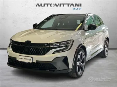 Usata Renault Austral Iconic Esprit Alpine 131 CV (96 kW) 2023 Bianco SUV
