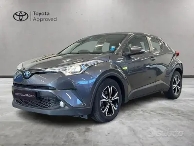 Usata Toyota C-HR Active 98 CV (72 kW) 2019 Grigio SUV