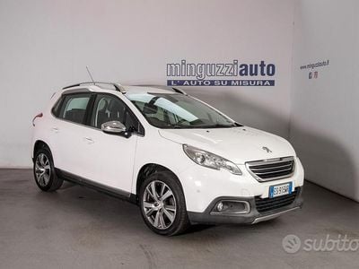 Usata Peugeot 205 92 CV (67 kW) 2014 Bianco SUV